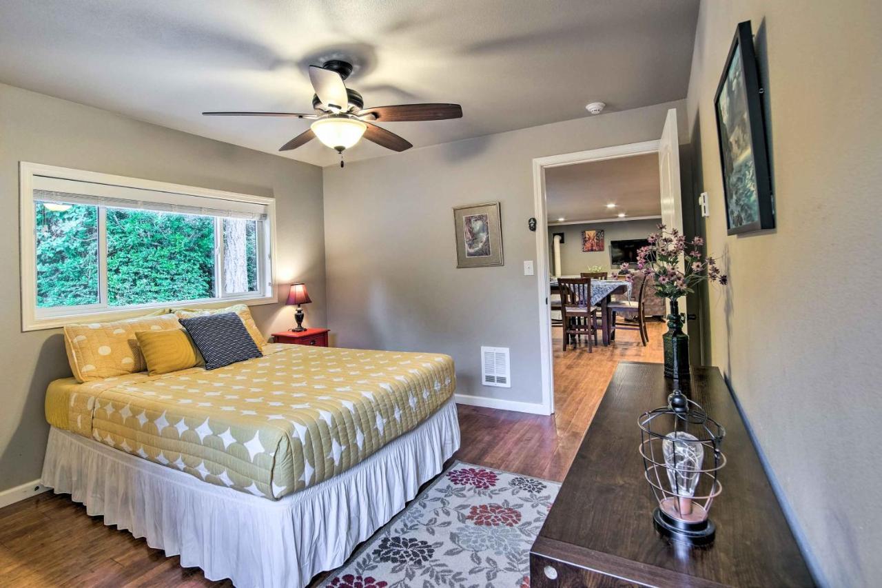 Coos Bay Retreat Less Than 2 Mi To Marina And Casino! Extérieur photo