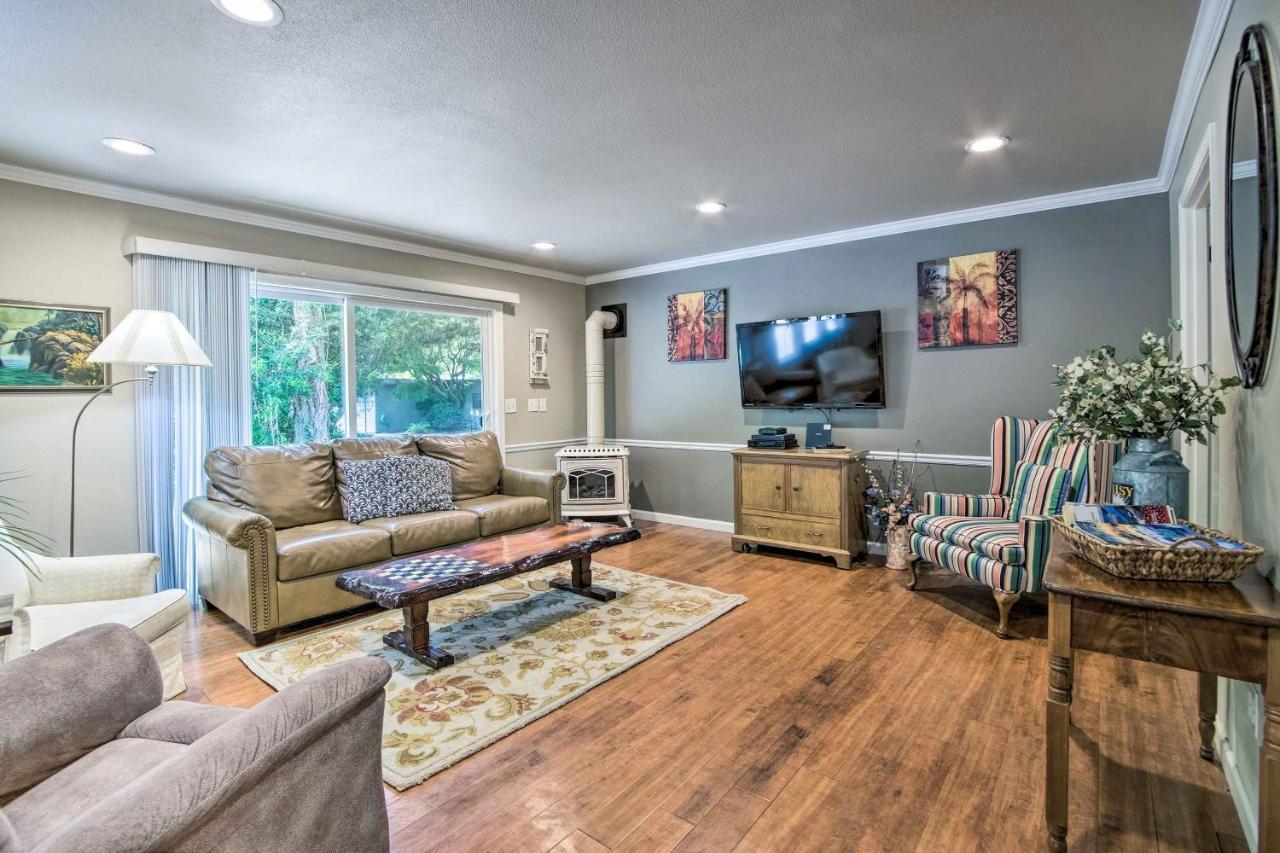 Coos Bay Retreat Less Than 2 Mi To Marina And Casino! Extérieur photo