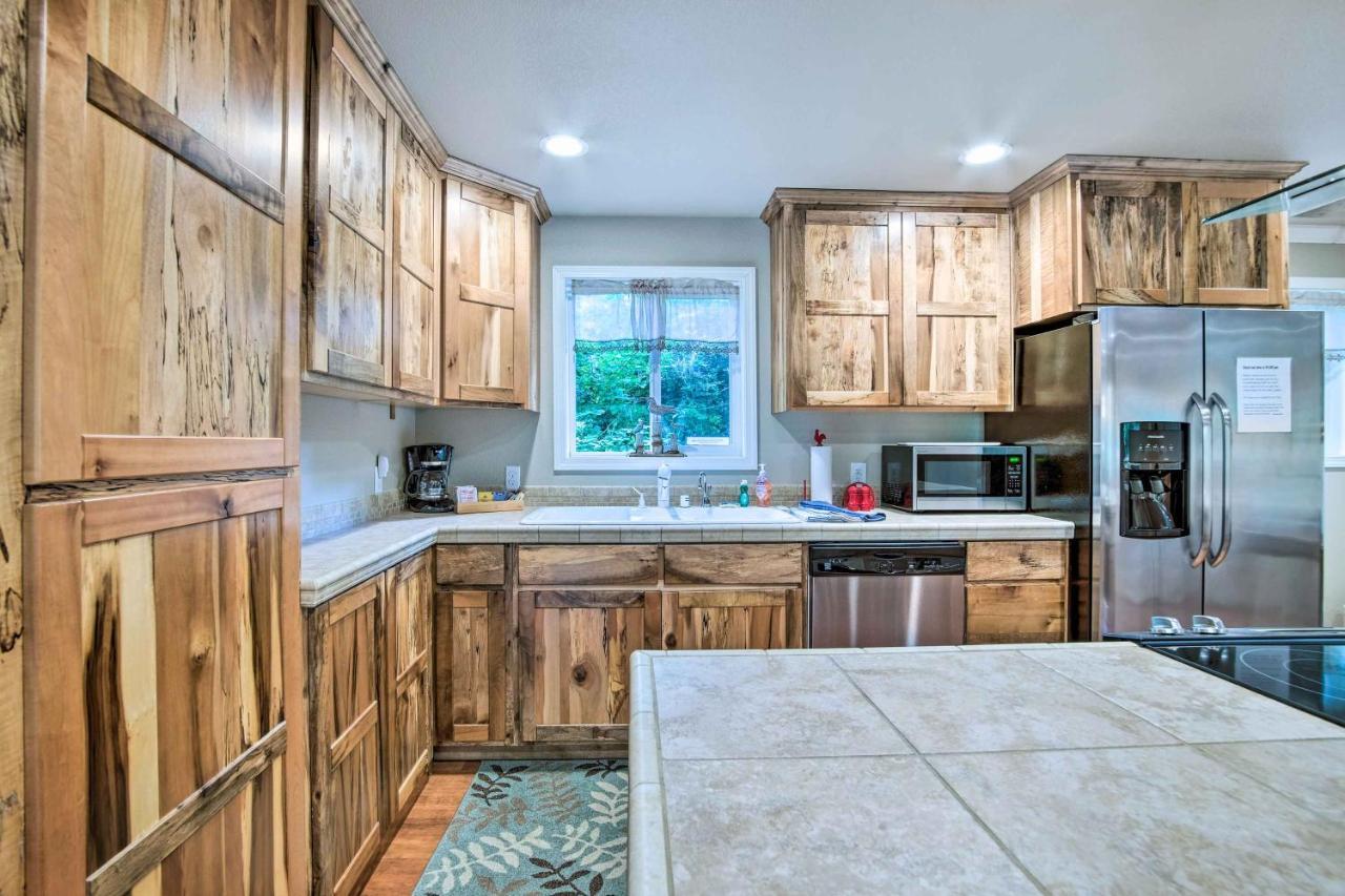 Coos Bay Retreat Less Than 2 Mi To Marina And Casino! Extérieur photo